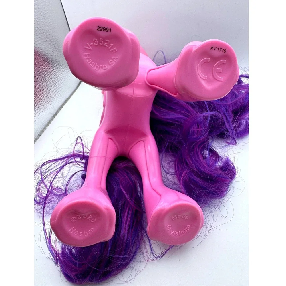 Hasbro My Little Pony A New Generation Pipp Petals Pink Pegasus Figure F1776